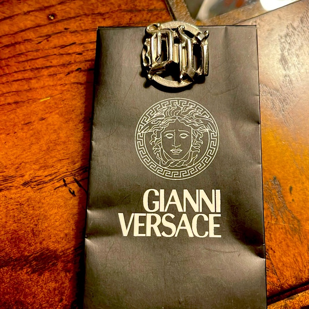 Versace Button NEW - Picture 4 of 6